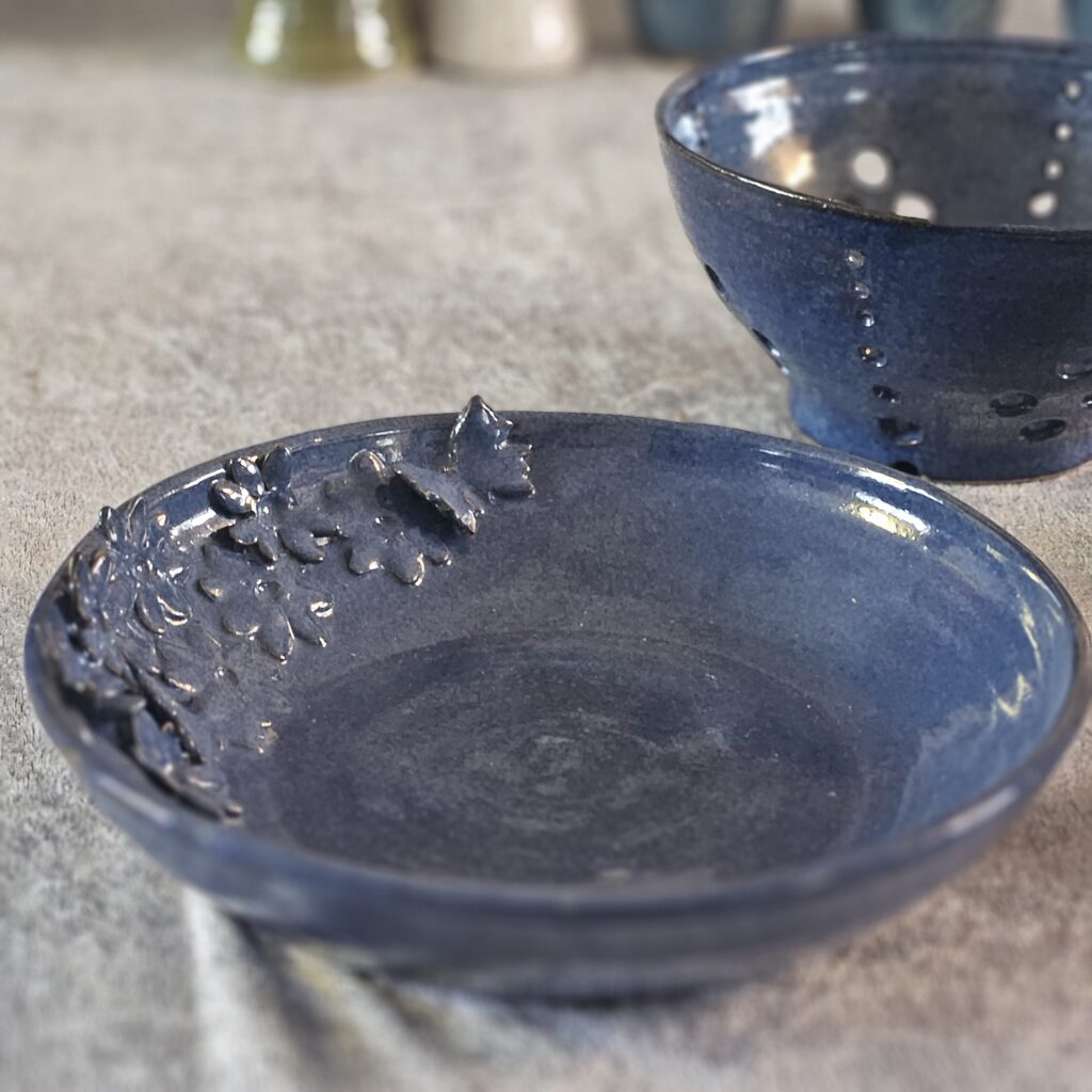 Blått fat till durkslag